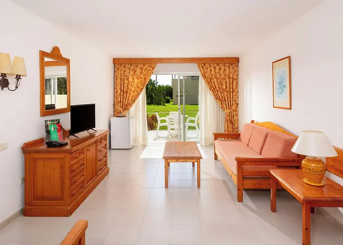 Hotel Riu Oliva Beach Resort